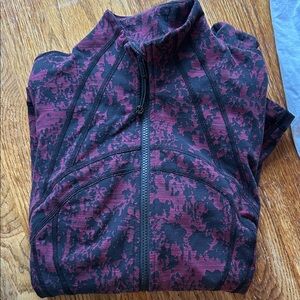 Lululemon Maroon and Black Zip-Up Jacket
